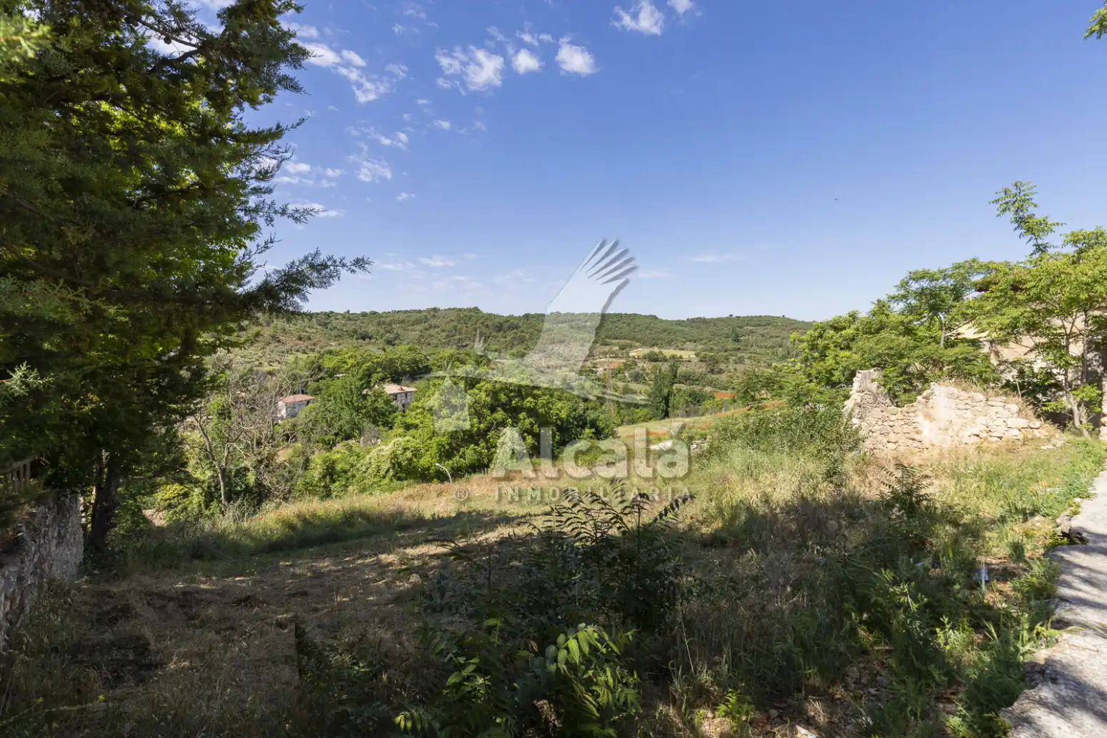 Residencial en venta en Hueva