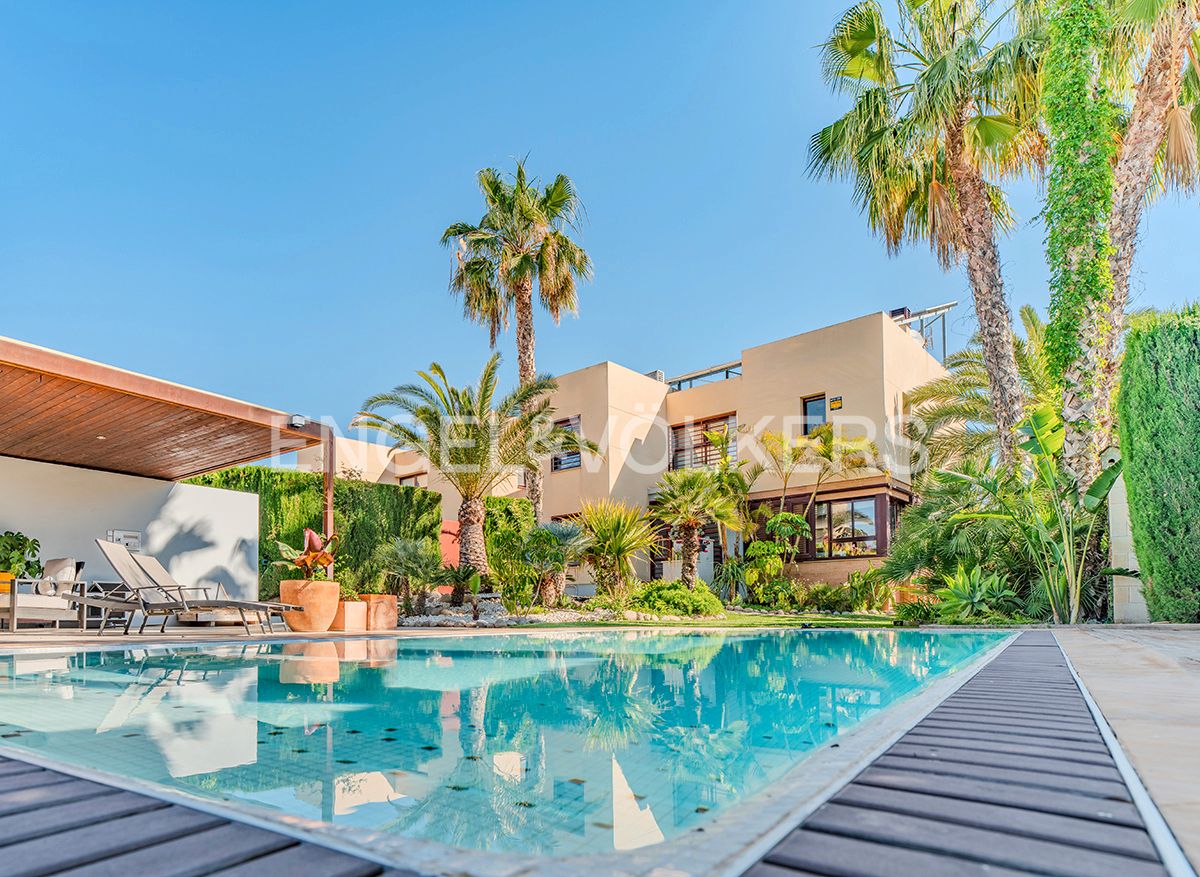 Exterior view of House or chalet to rent in Mutxamel  with Air Conditioner, Heating and Private garden