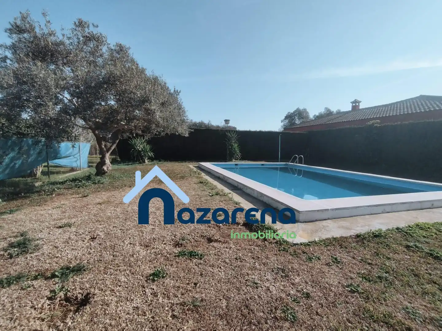 Piscina de Terreno en venta en Coria del Río