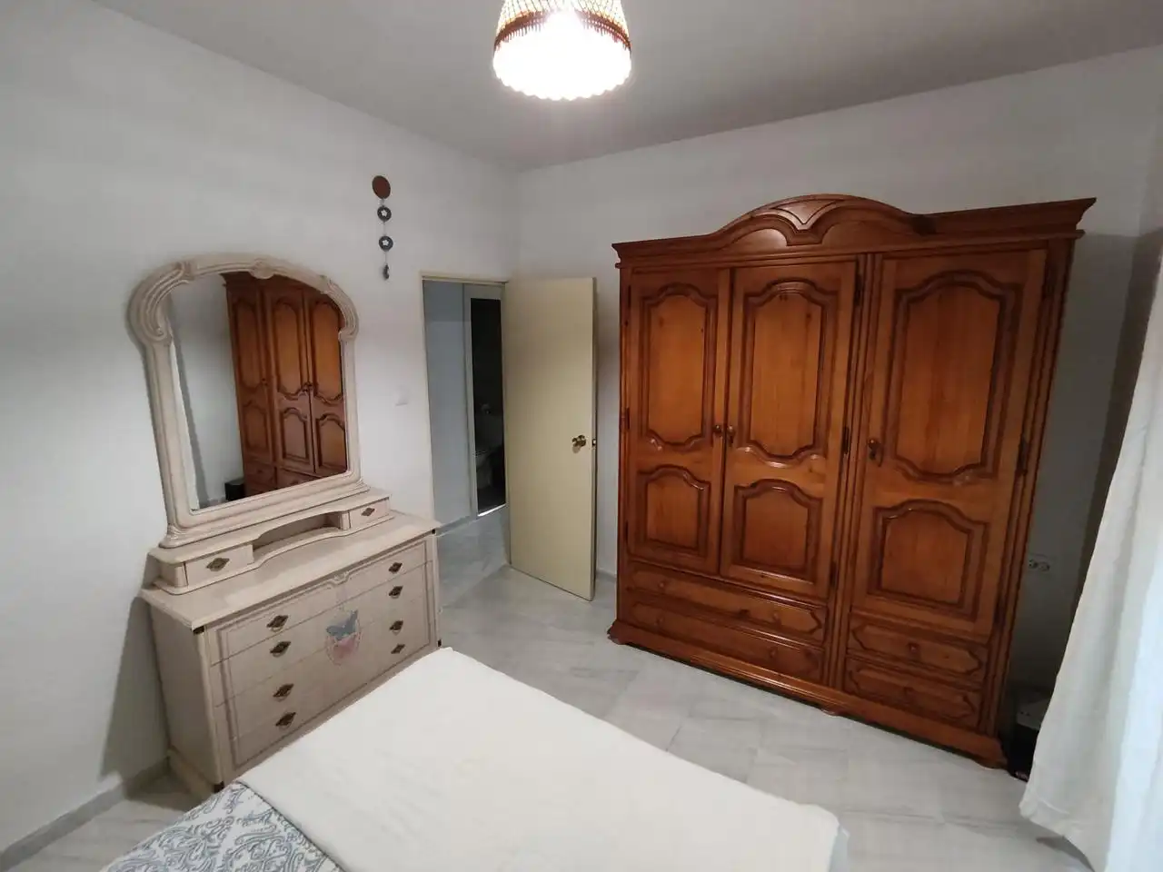 Flat for rent in Calle Pedro Nieto, Los Pinos - El Pilar