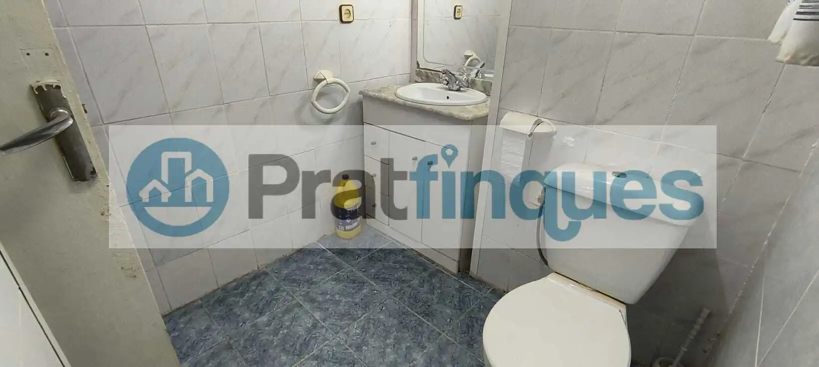 Bathroom of Houses for sale in El Prat de Llobregat  with Heating, Private garden and Terrace