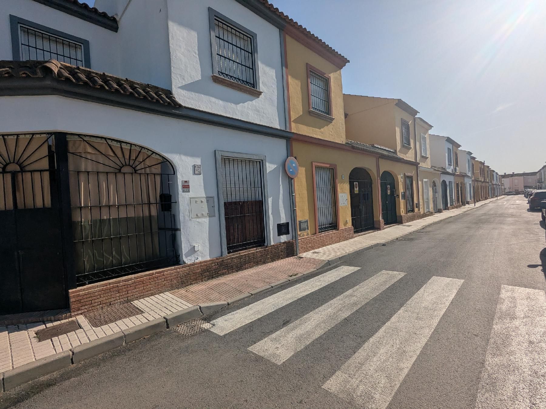 Vista exterior de Casa adosada en venda en Cantillana
