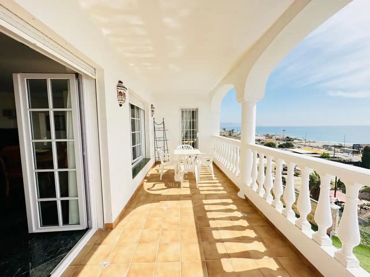 Terrassa de Casa o xalet en venda en Torrox amb Aire condicionat, Jardí privat i Traster