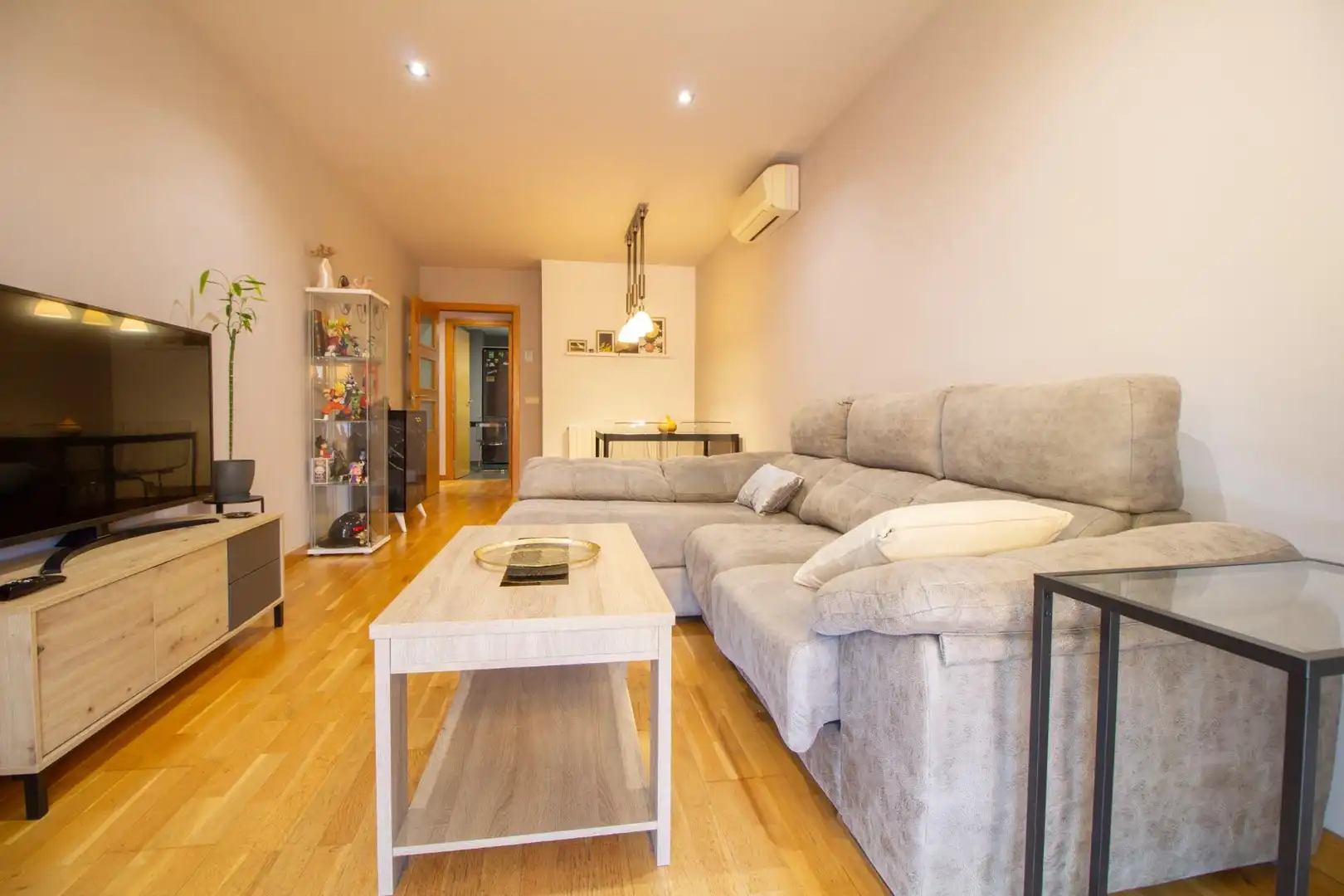 Sala de estar de Ático en venta en Viladecans con Aire acondicionado, Calefacción y Terraza