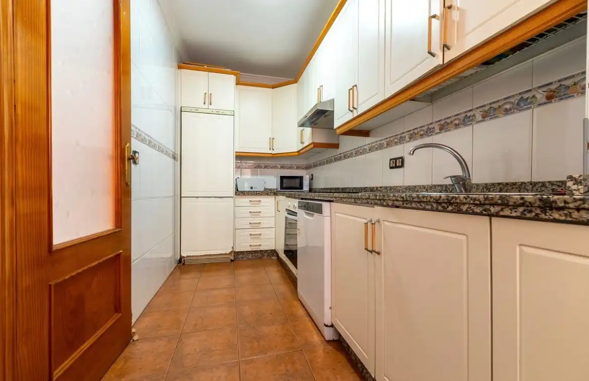 Apartamento con ascensor en venta en Puerto Deportivo, imagen 7