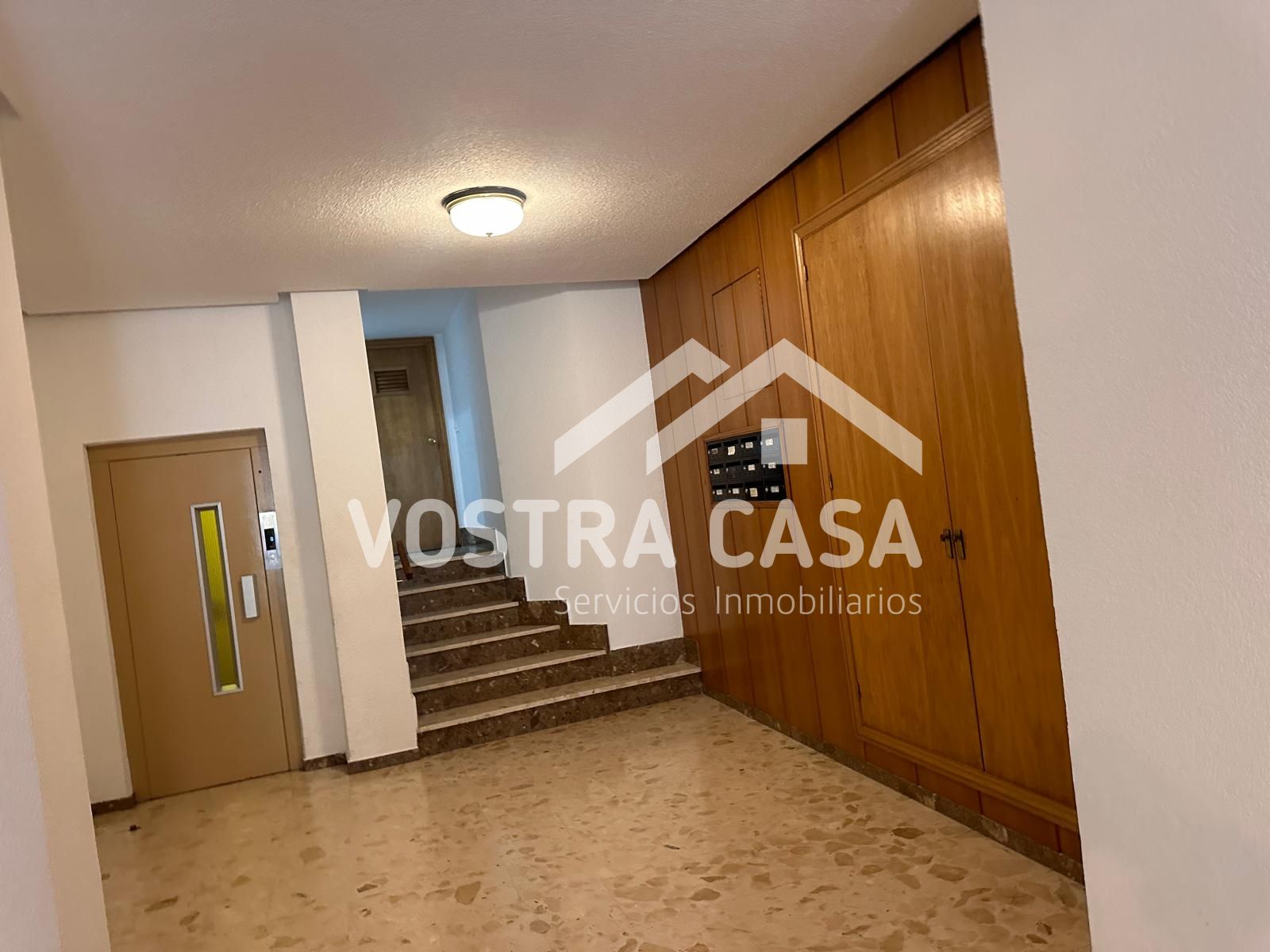 Flat for sale in Requena  with Heating and Alarm