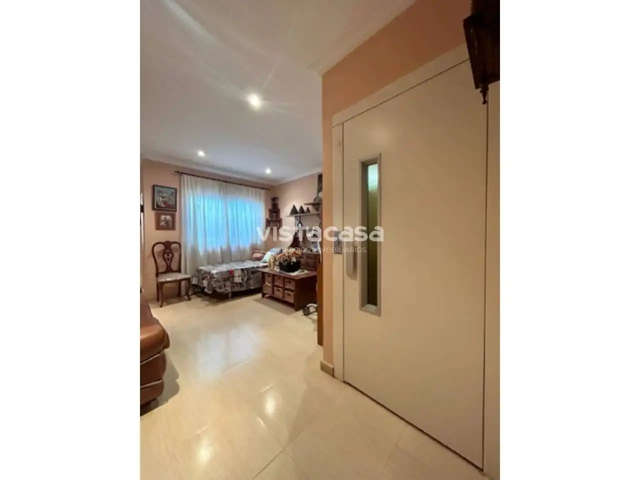 Houses for sale in Sevilla  with Air Conditioner and Heating