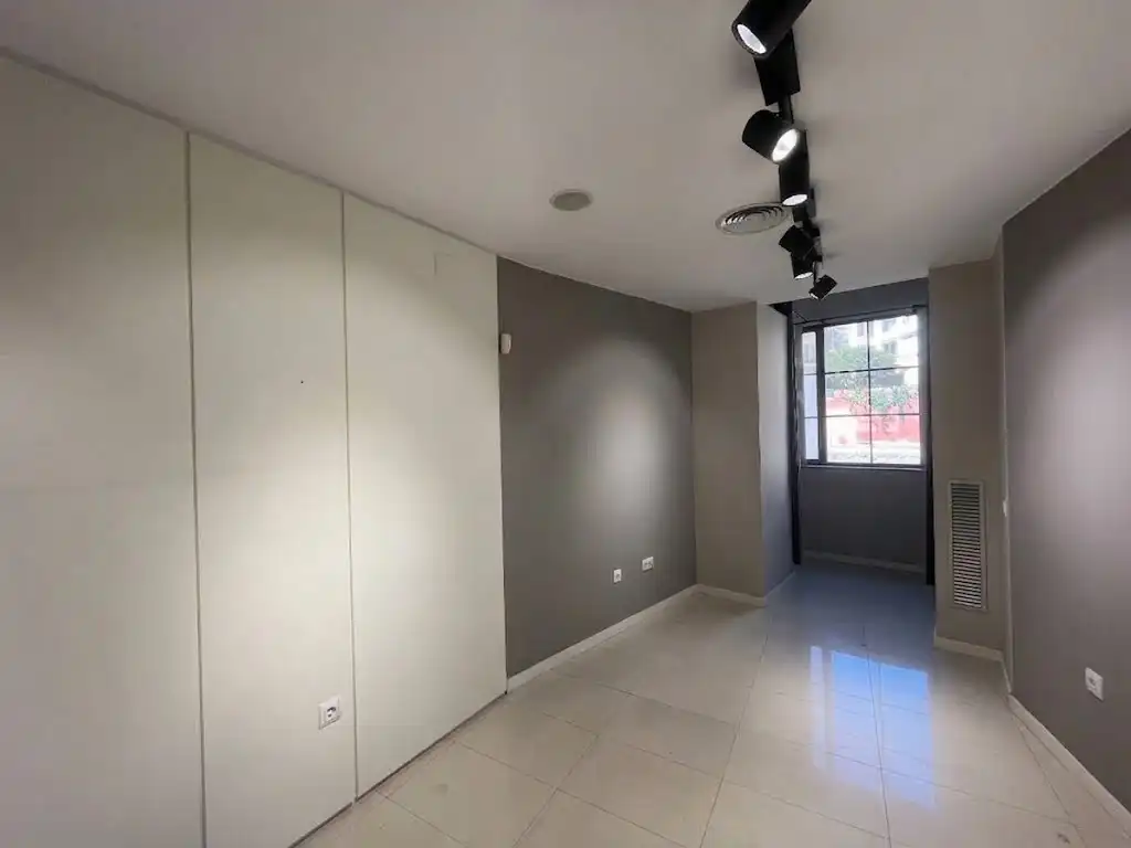 Business premises to rent in Rambla de la Llibertat, imagen 3