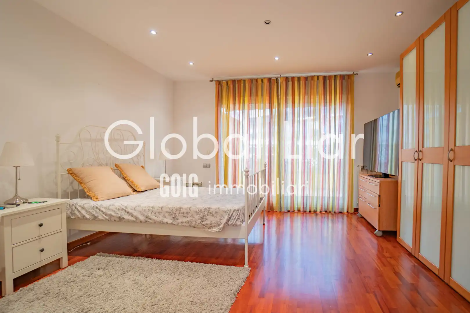 Detached homes for sale in Carrer de Joanot Martorell, Gràcia