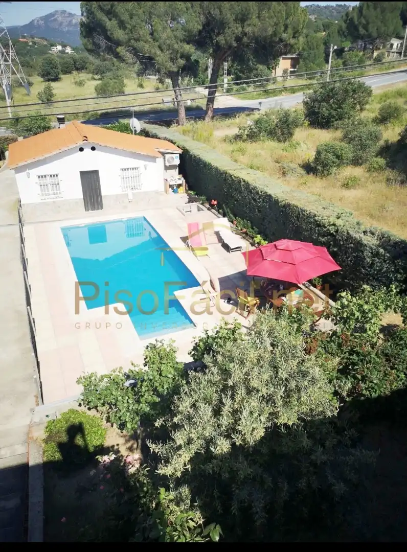Casa o chalet en venta en Calle de la Dalia, El Tiemblo