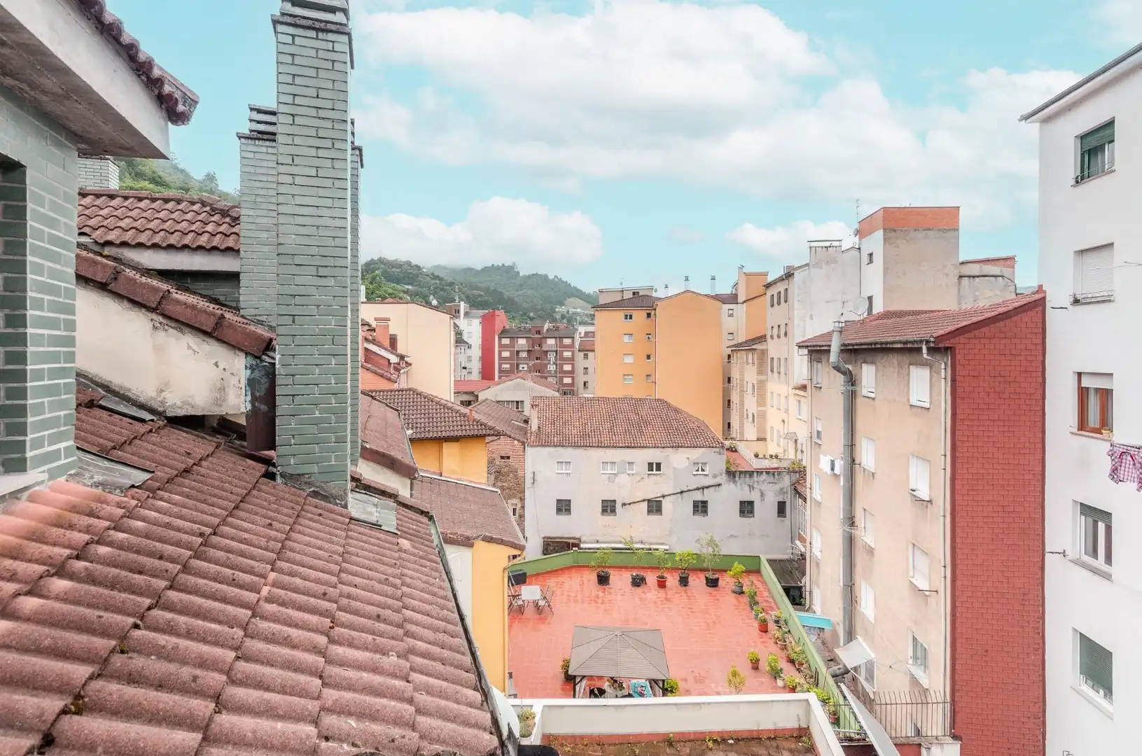 Exterior view of Flat for rent in Mieres (Asturias)  with Heating and Furnished