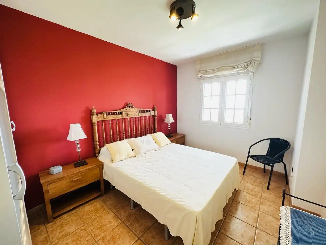 Dormitori de Casa o xalet en venda en Torrox amb Aire condicionat, Jardí privat i Traster