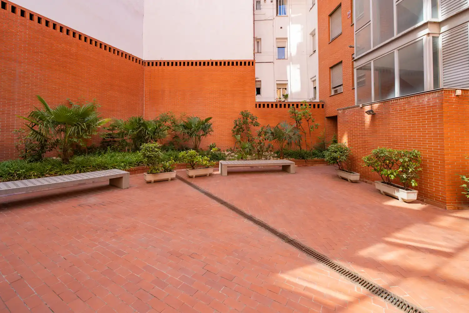 Terrassa de Apartament de lloguer en Madrid amb Aire condicionat, Calefacció i Jardí privat