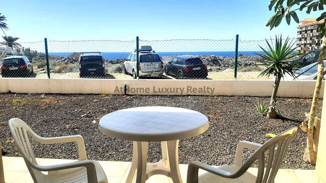 Vista exterior de Pis en venda en Arona amb Terrassa, Moblat i Piscina comunitària