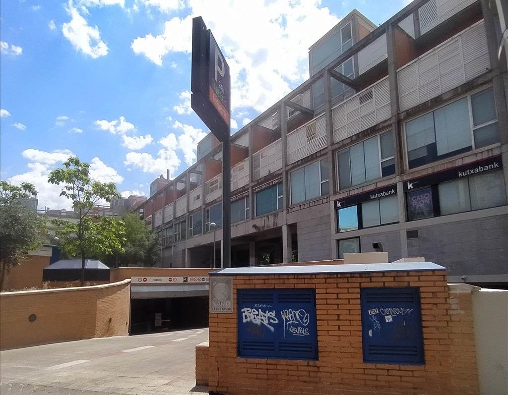 Exterior view of Garage for sale in  Madrid Capital