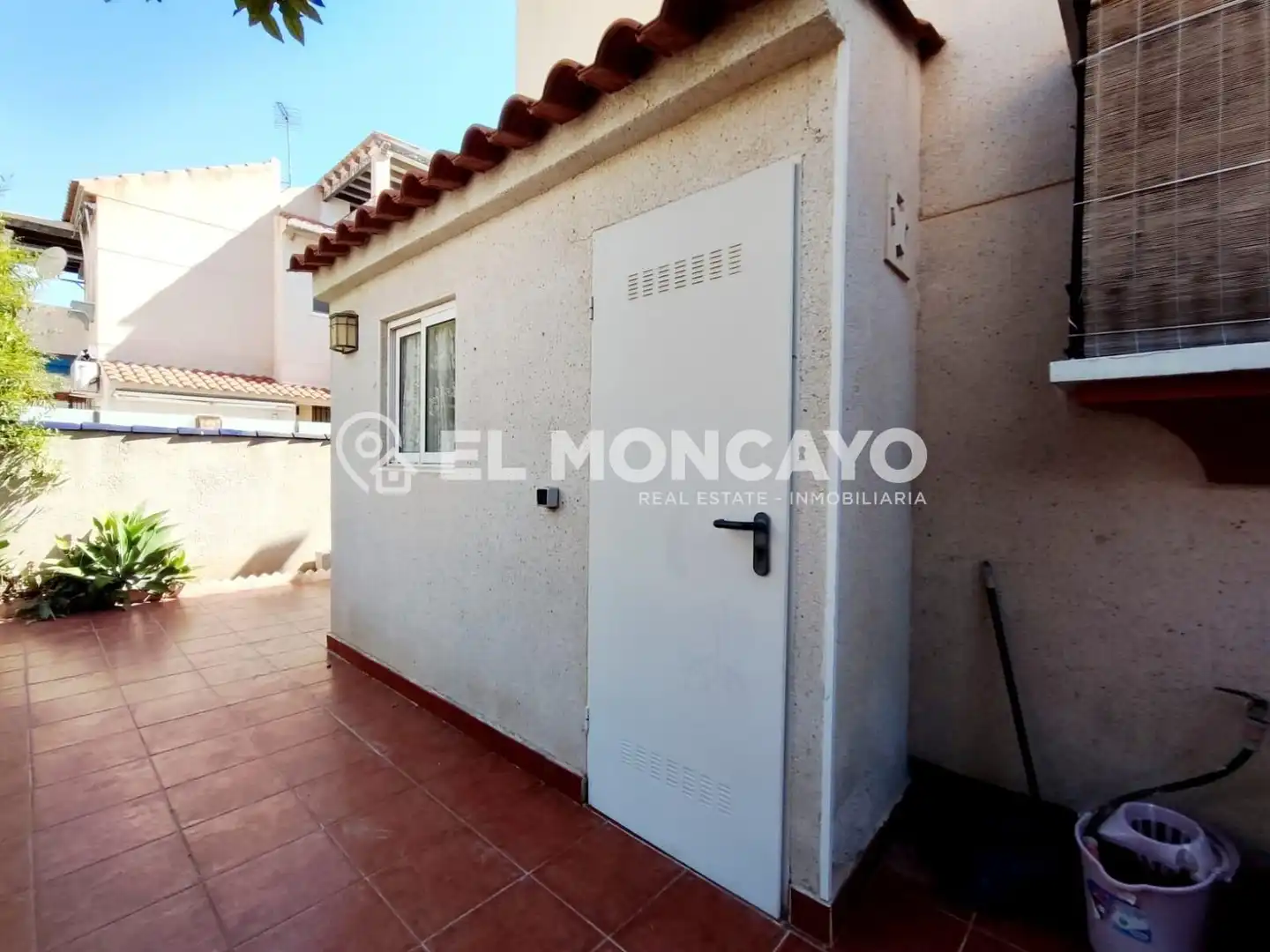 Terrassa de Casa o xalet en venda en Orihuela amb Aire condicionat, Calefacció i Jardí privat
