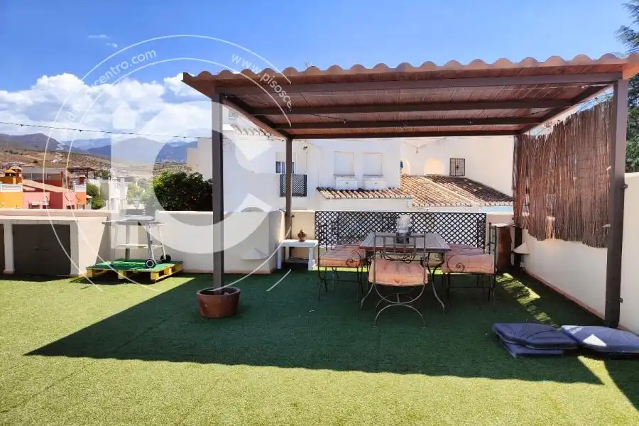 Terraza de Casa o chalet de alquiler en Huétor Vega con Aire acondicionado y Jardín privado