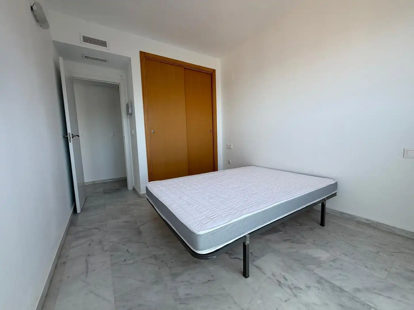 Appartement compact avec piscine à vendre à Rincón de Loix, imagen 24