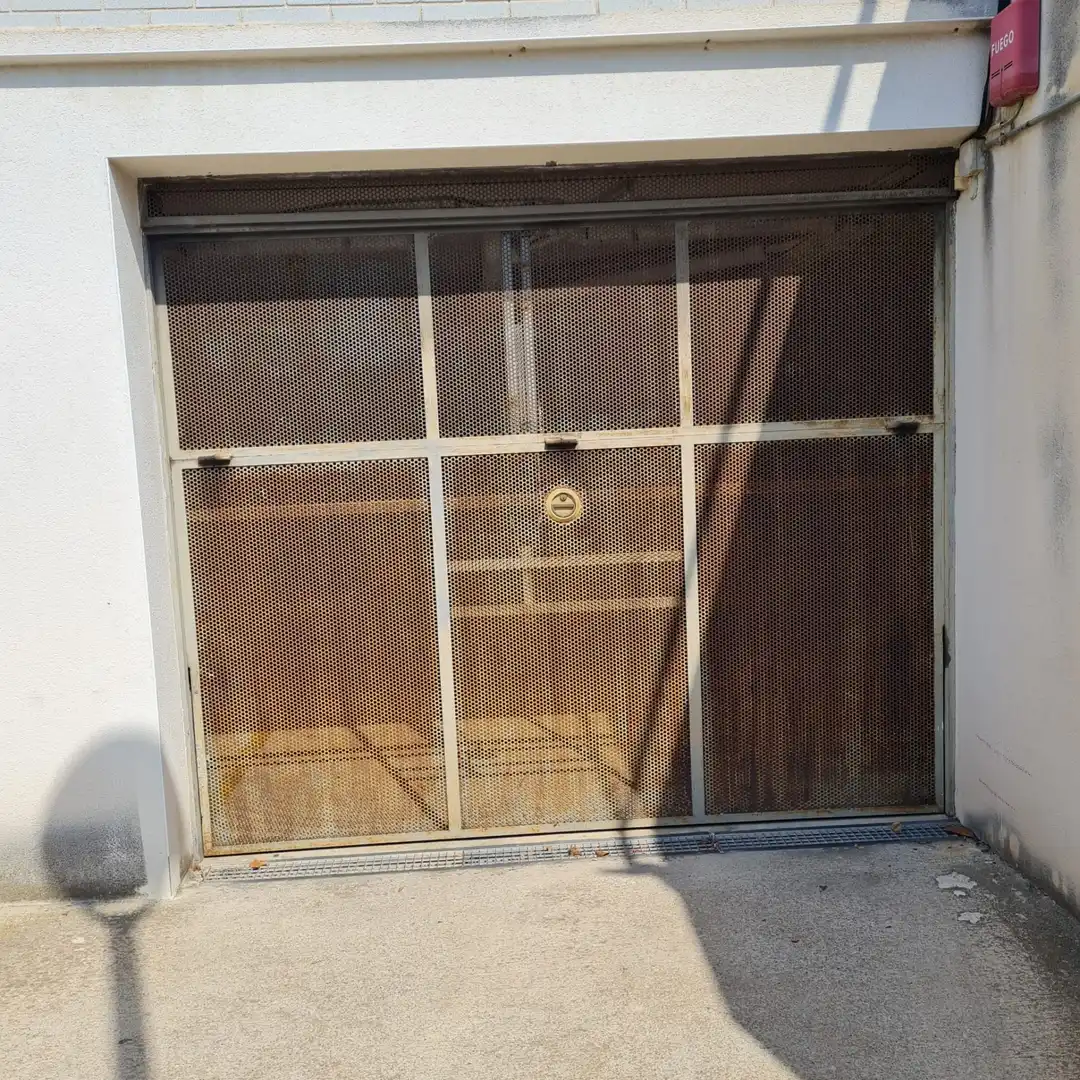 Vista exterior de Garaje en venta en Calafell