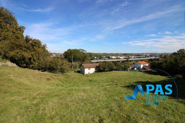Terreno residencial en Venta en Barrio Santa Rosa en Villaescusa (Cantabria)