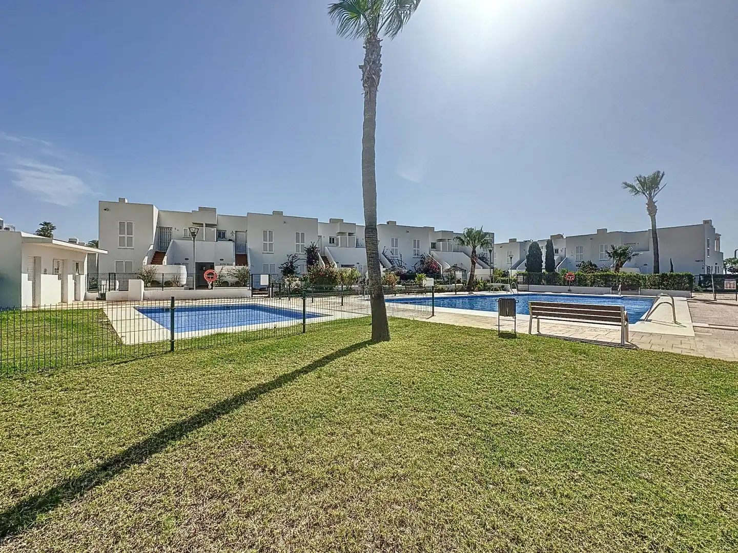 Casa bifamiliare con piscina in vendita a Paseo Del Mediterraneo, imagen 45
