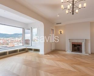 Sala d'estar de Apartament en venda en  Barcelona Capital amb Terrassa