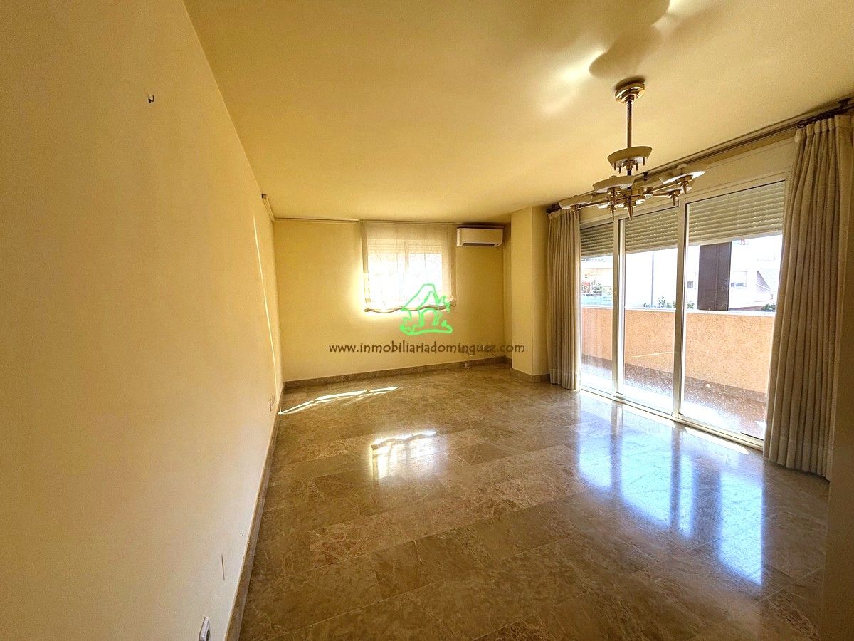 Exterior view of Apartment to rent in  Murcia Capital  with Air Conditioner, Terrace and Oven