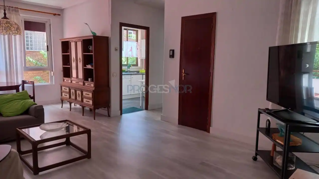 Living room of Flat for sale in León Capital   with Heating, Terrace and Balcony