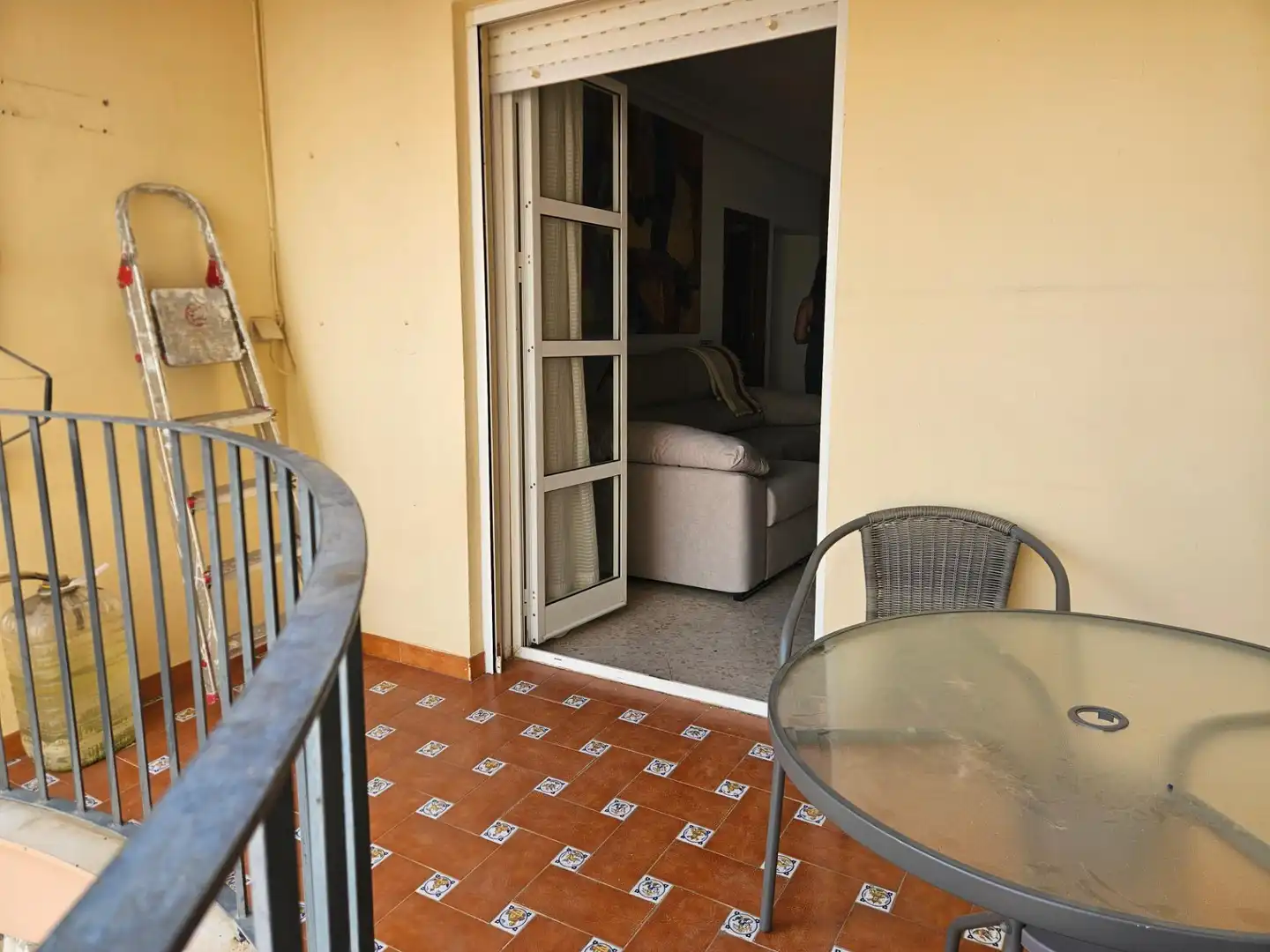 Terrasse von Wohnung zur Miete in Dos Hermanas mit Klimaanlage, Terrasse und Möbliert