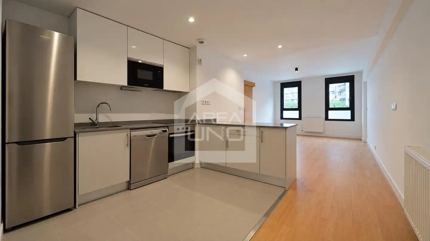 Cocina de Piso de alquiler en Parque Oeste - Fuente Cisneros