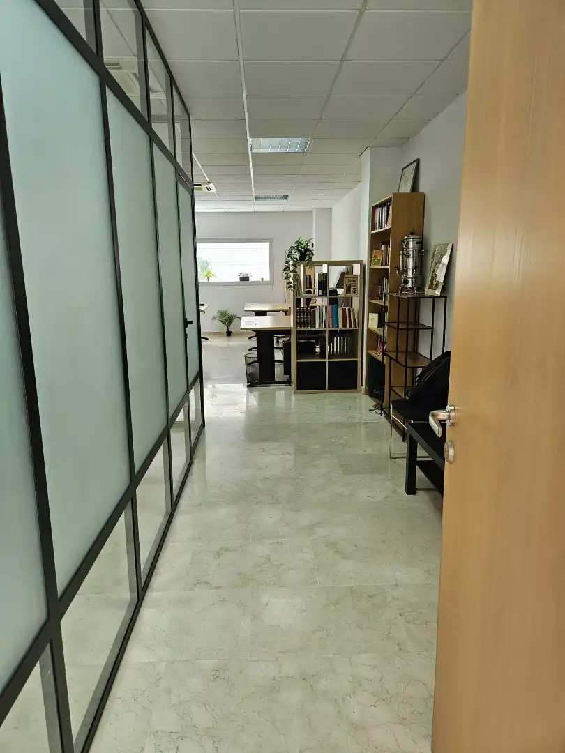 Büro mit Aufzug zur Miete in Avenida República Argentina, imagen 9