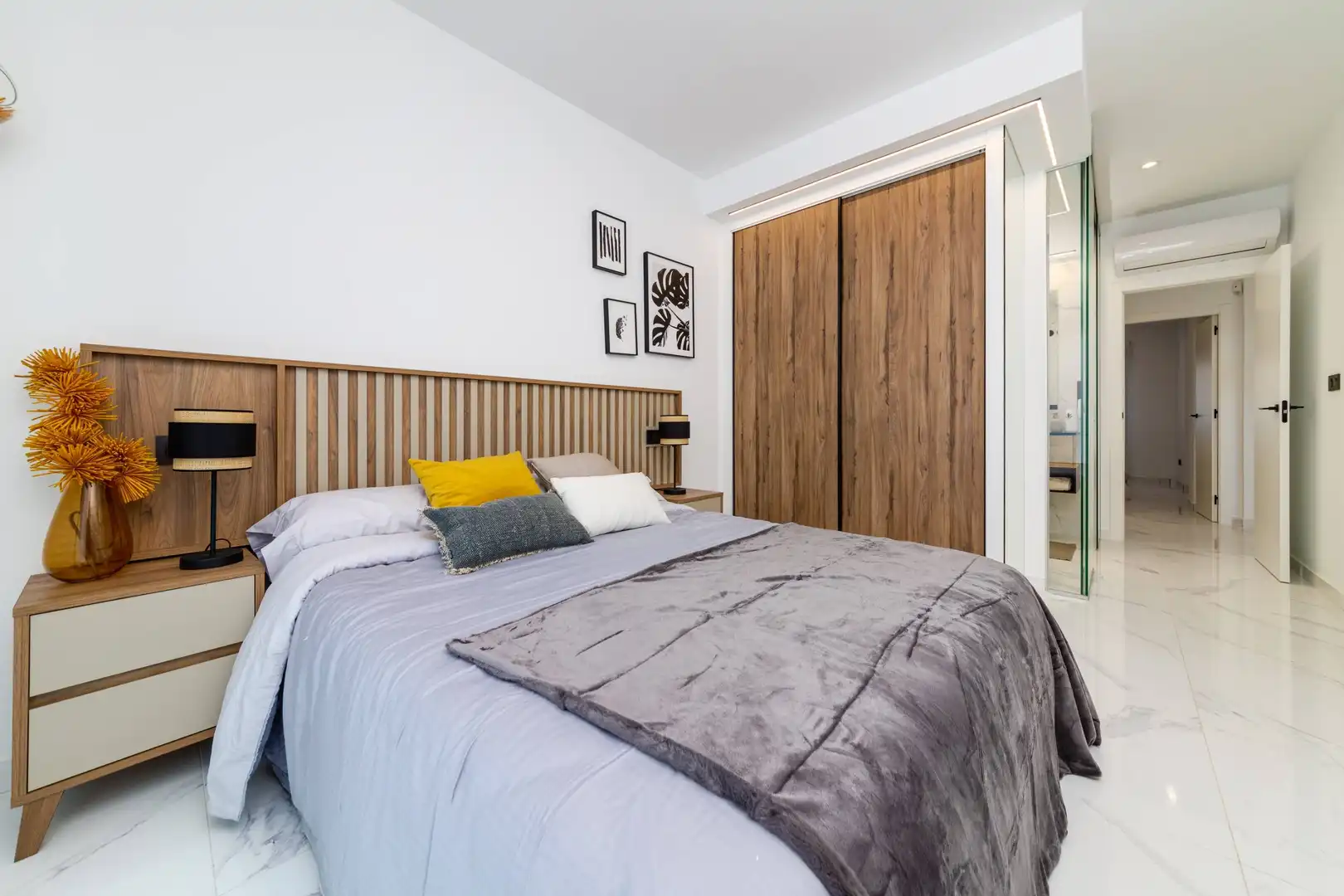 Apartment with terrace for sale in El Raso, imagen 4