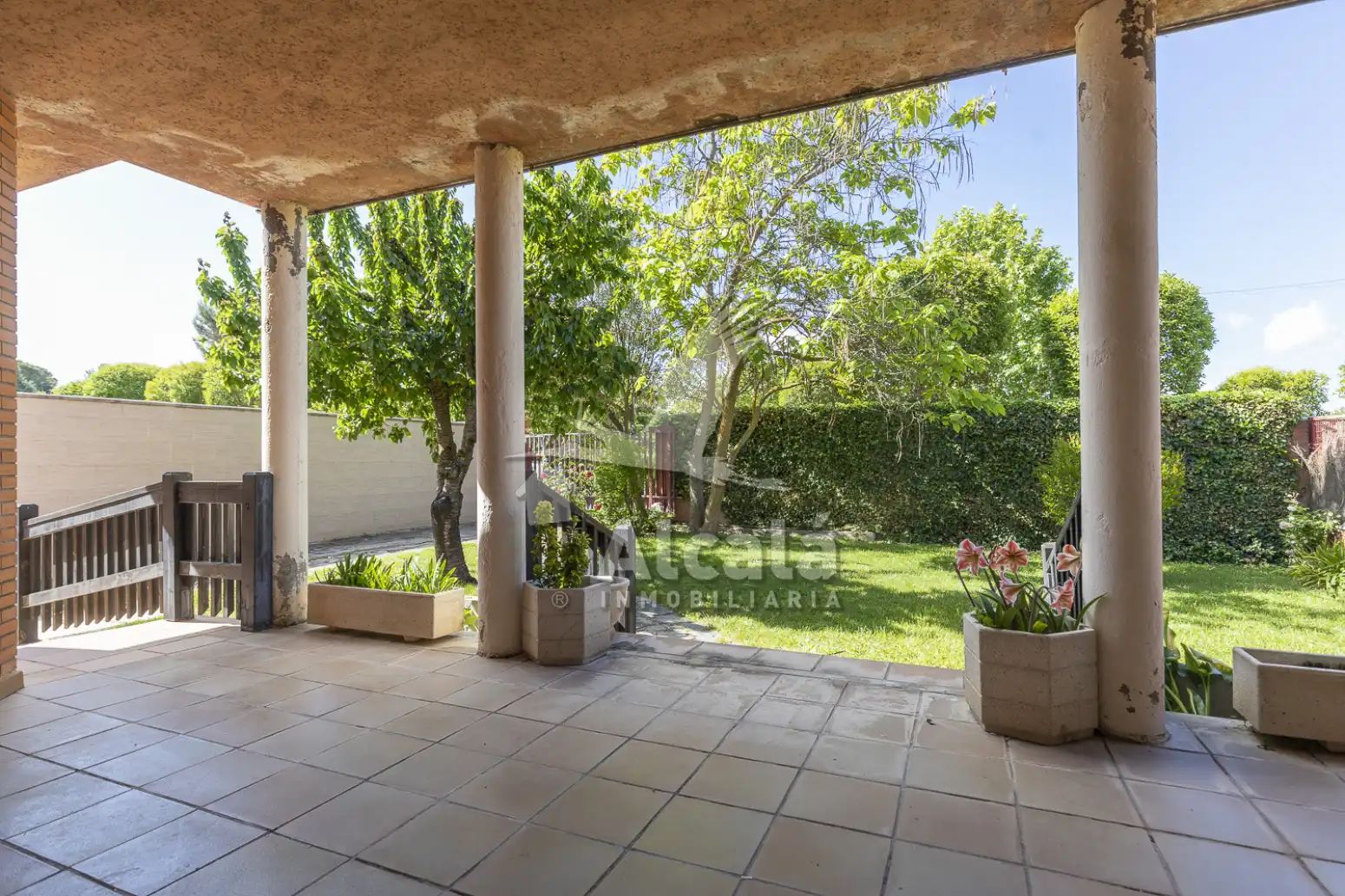 Jardín de Casa adosada en venta en Villalbilla con Aire acondicionado, Calefacción y Parquet