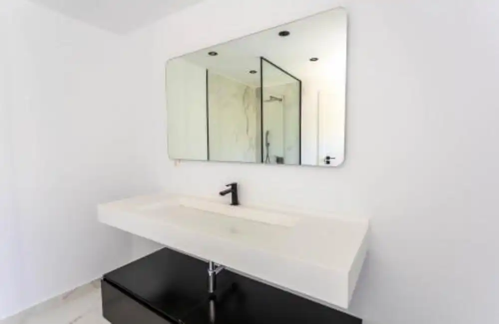 Bathroom of Houses for rent in Marbella  with Air Conditioner, Private garden and Terrace