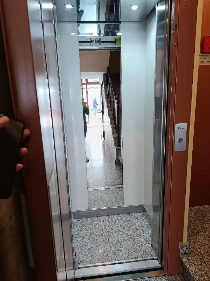 Pis en venda en Gijón  amb Parquet i Alarma
