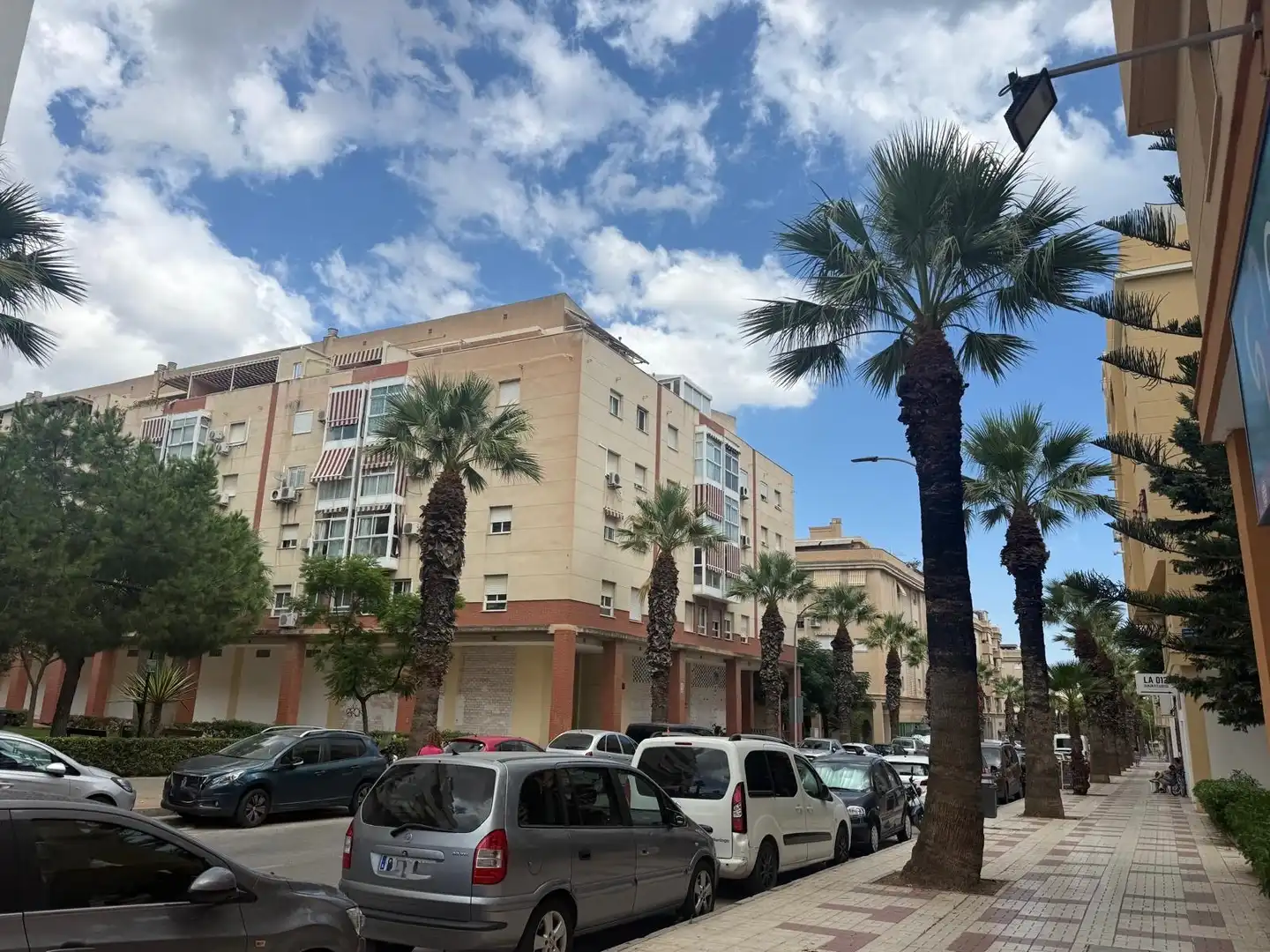 Exterior view of Flat for share in Málaga  with Air Conditioner, Terrace and Furnished