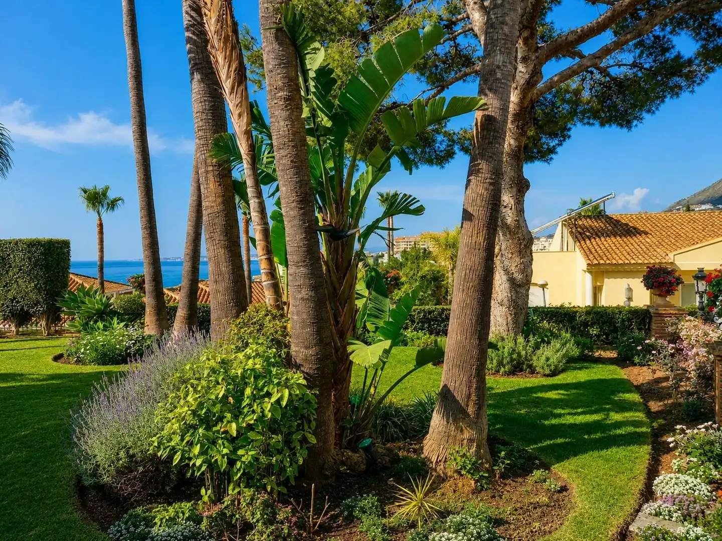 Jardí de Casa o xalet en venda en Benalmádena amb Aire condicionat, Calefacció i Jardí privat