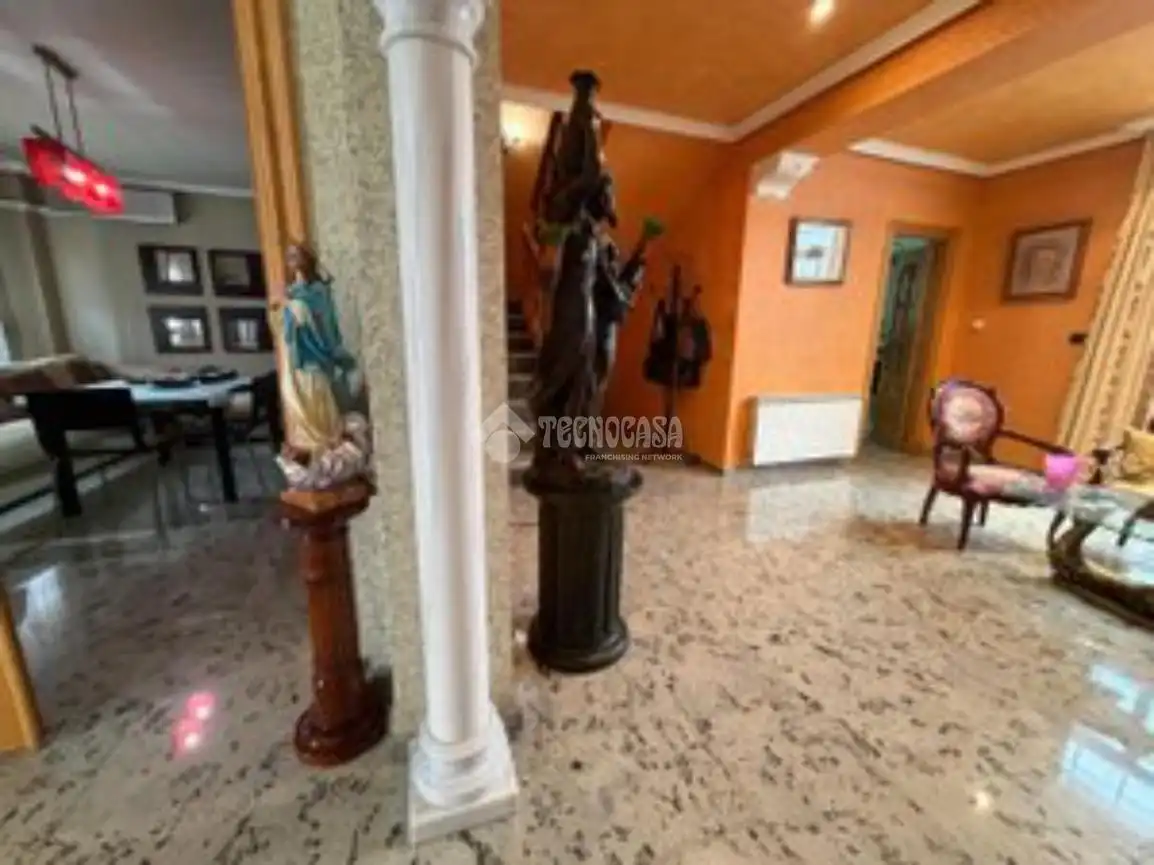 Casa bifamiliare con terrazza in vendita a Torredonjimeno, imagen 5