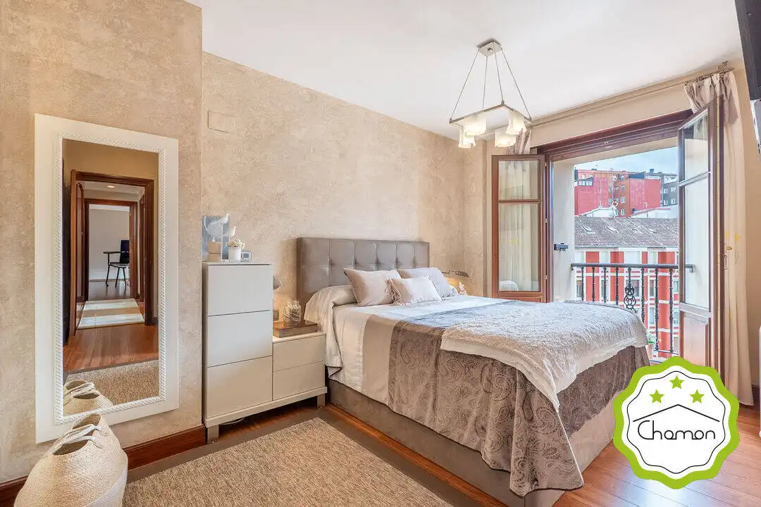 Flat for sale in Iralabarri