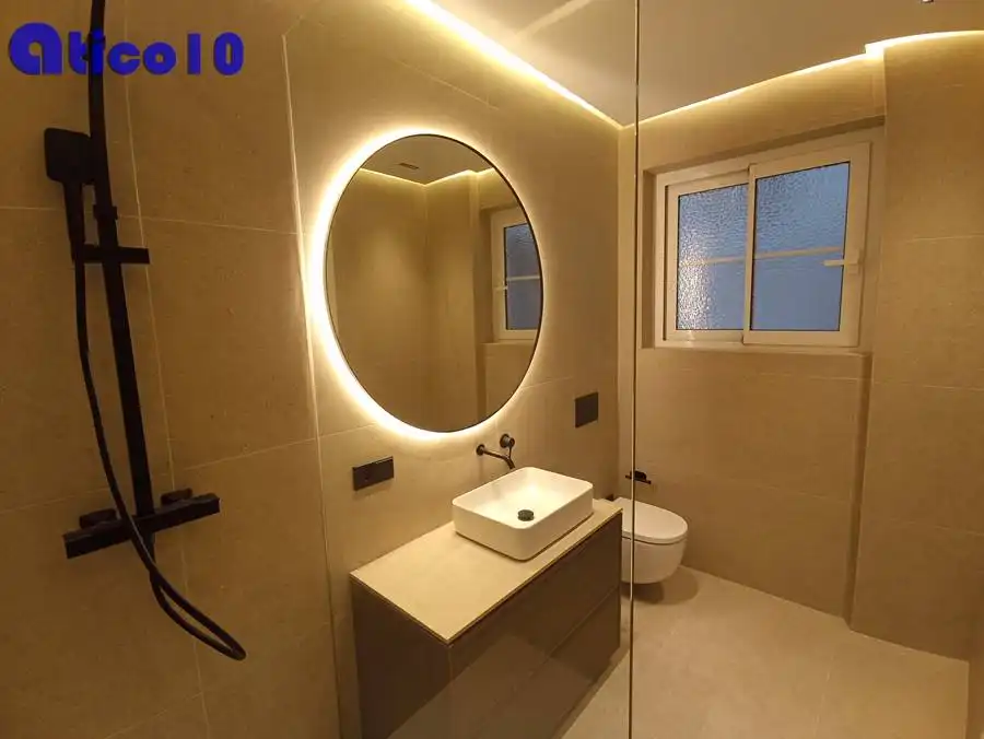 Flat for rent in Calle Asturias, Parque San Francisco - Uría