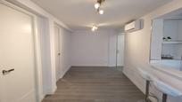 Flat for sale in  Madrid Capital  with Air Conditioner, Heating and Private garden