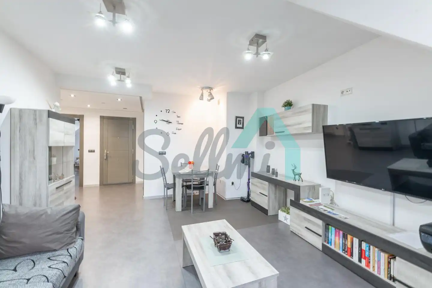 Living room of Flat for share in Oviedo   with Heating, Furnished and Internet