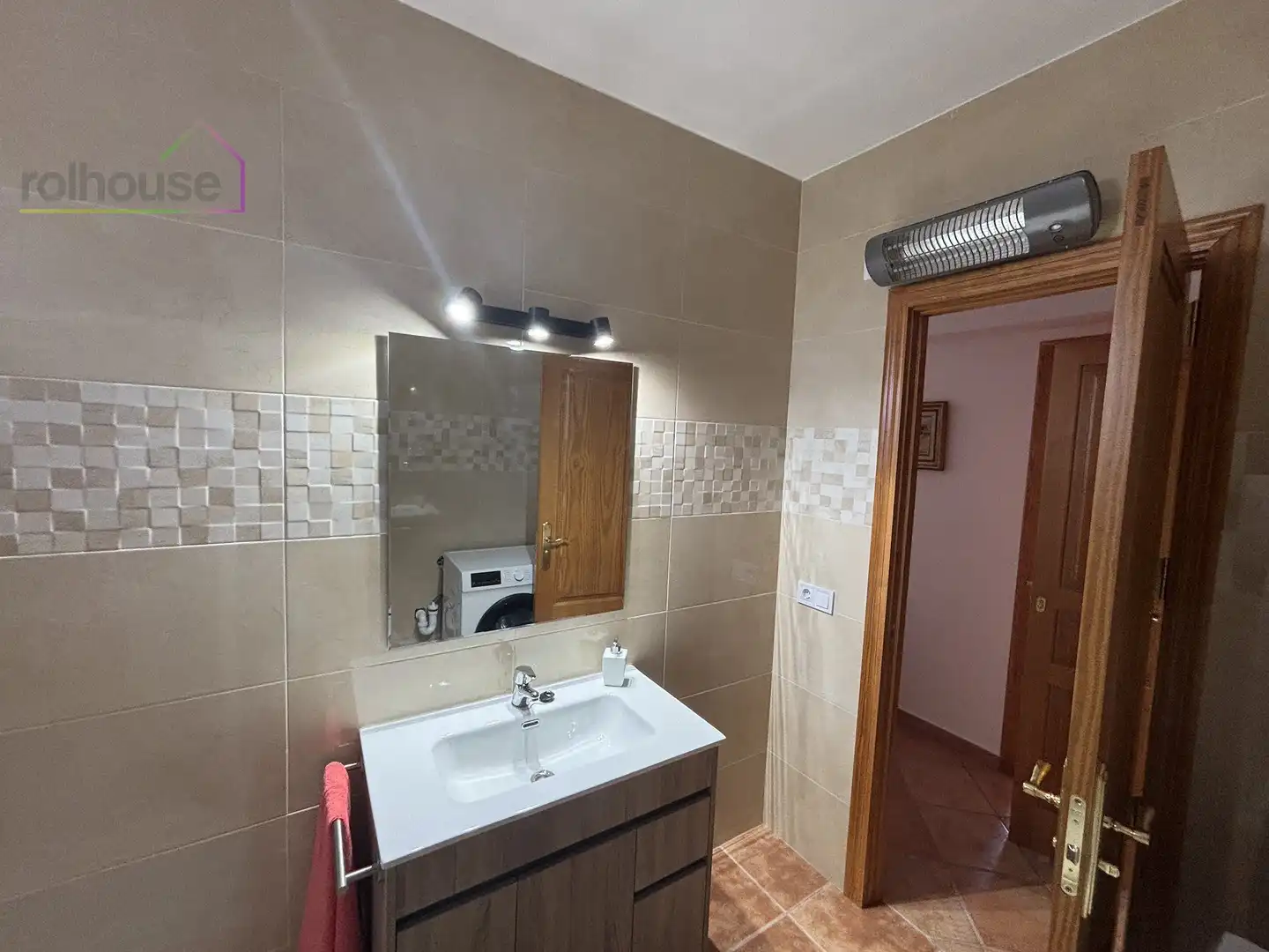 Bathroom of Flat for rent in  Palma de Mallorca  with Terrace, Furnished and TV