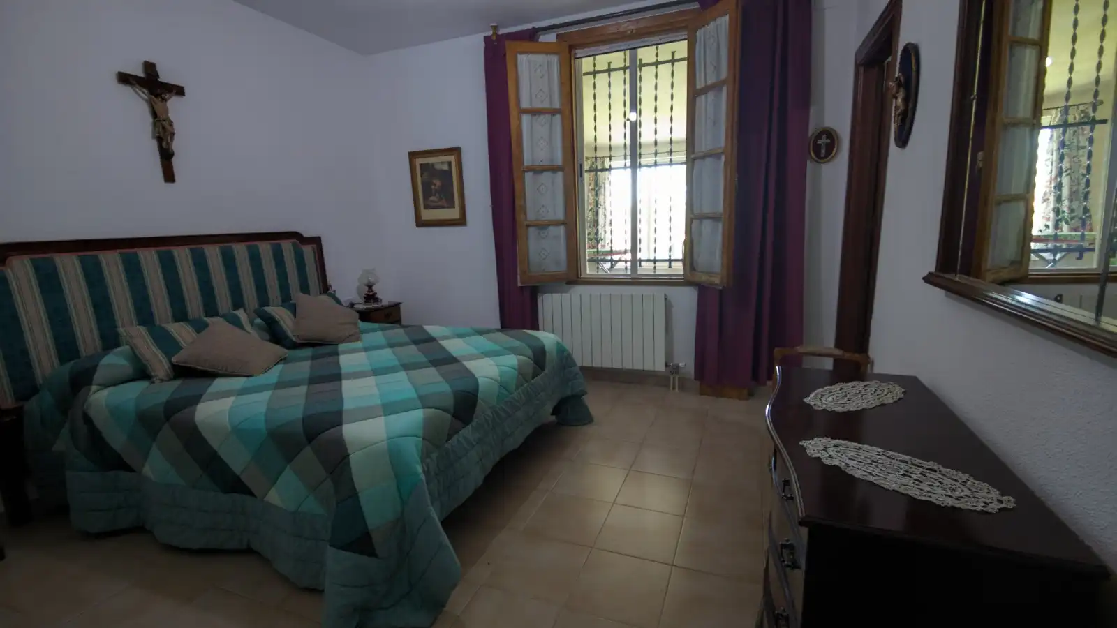 Dormitori de Casa o xalet en venda en La Zubia amb Aire condicionat, Jardí privat i Traster