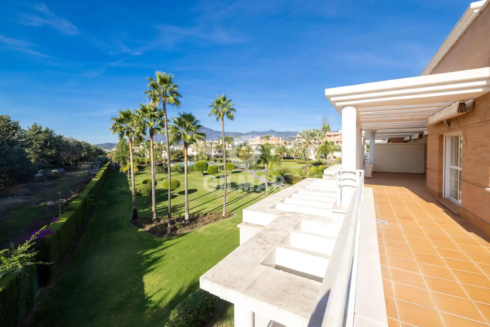 Jardín de Dúplex en venta en Estepona con Calefacción, Jardín privado y Piscina