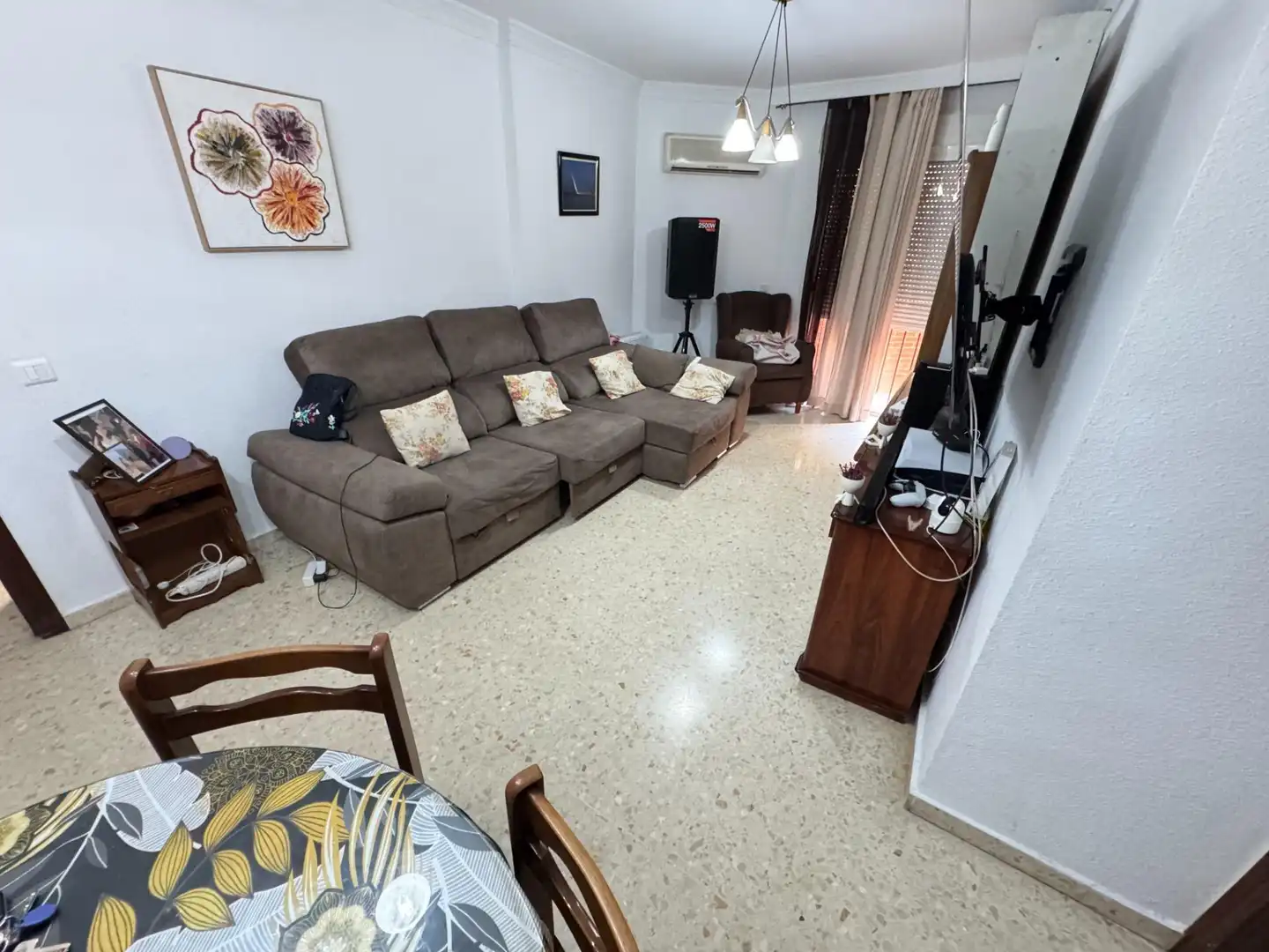 Wohnzimmer von Erdgeschoss zum Verkauf in Dos Hermanas mit Klimaanlage, Heizung und Terrasse