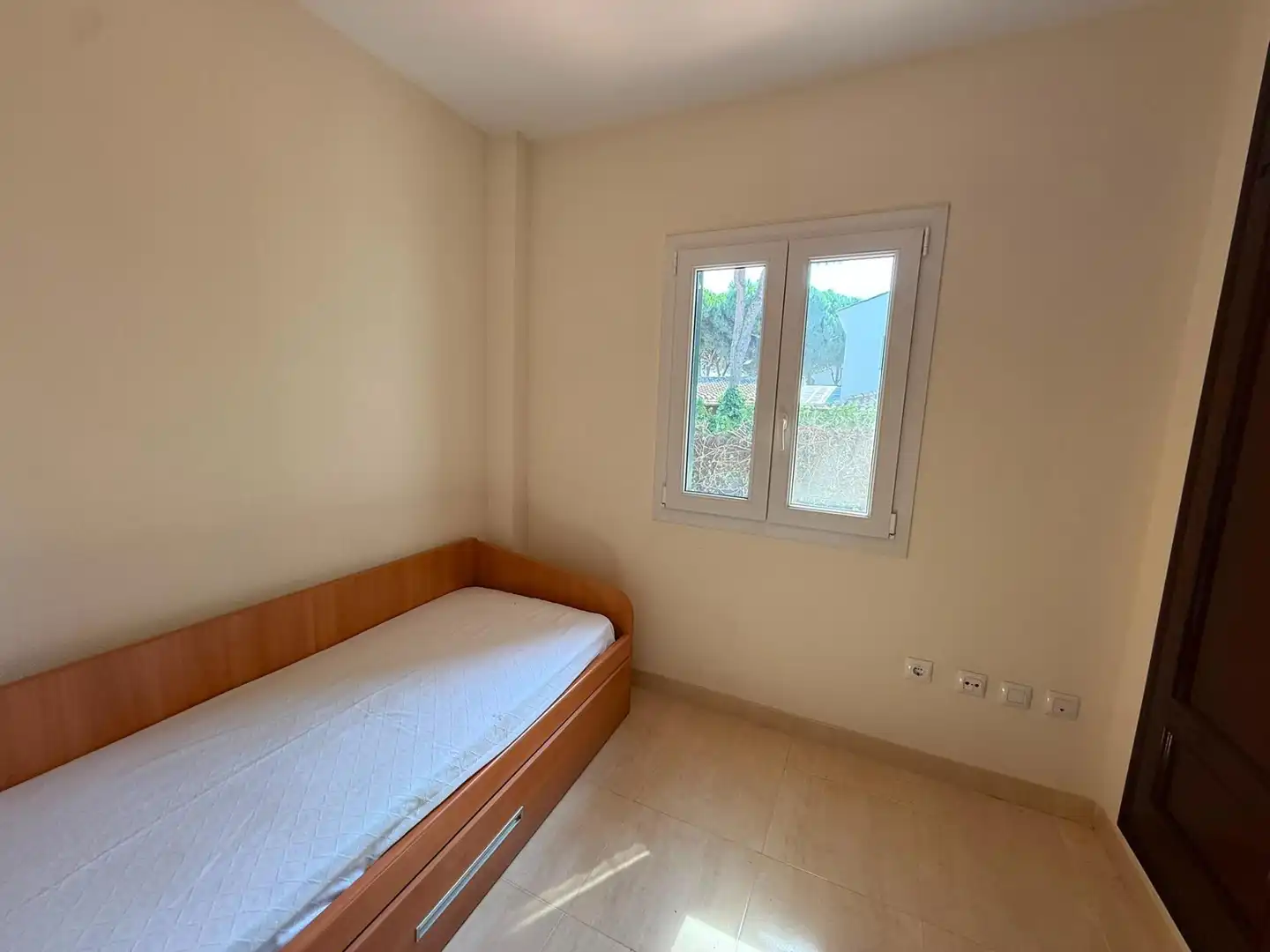 Bedroom of Detached homes for sale in Chiclana de la Frontera  with Private garden, Terrace and Balcony