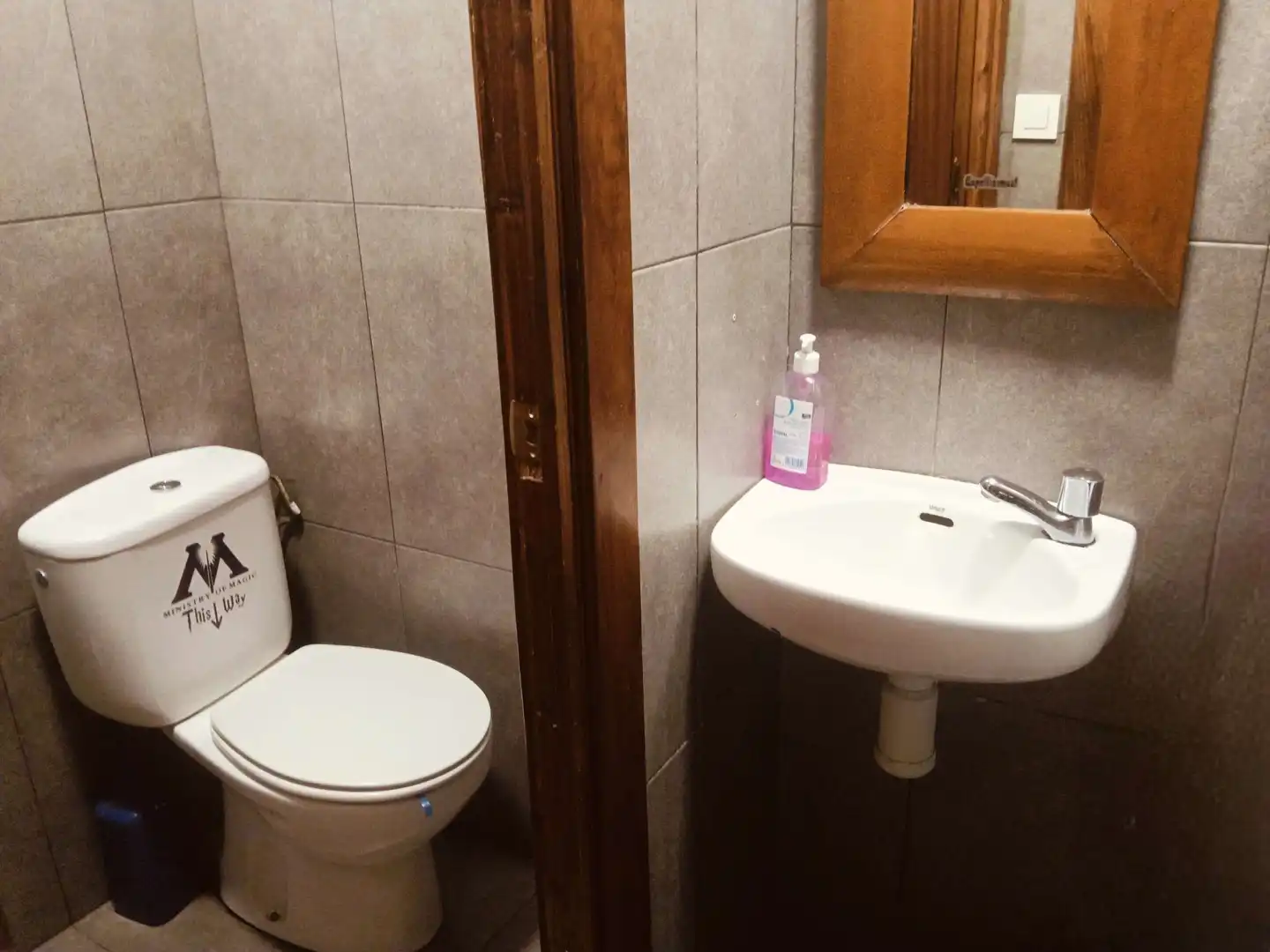 Bany de Local de lloguer en Zaragoza amb Aire condicionat