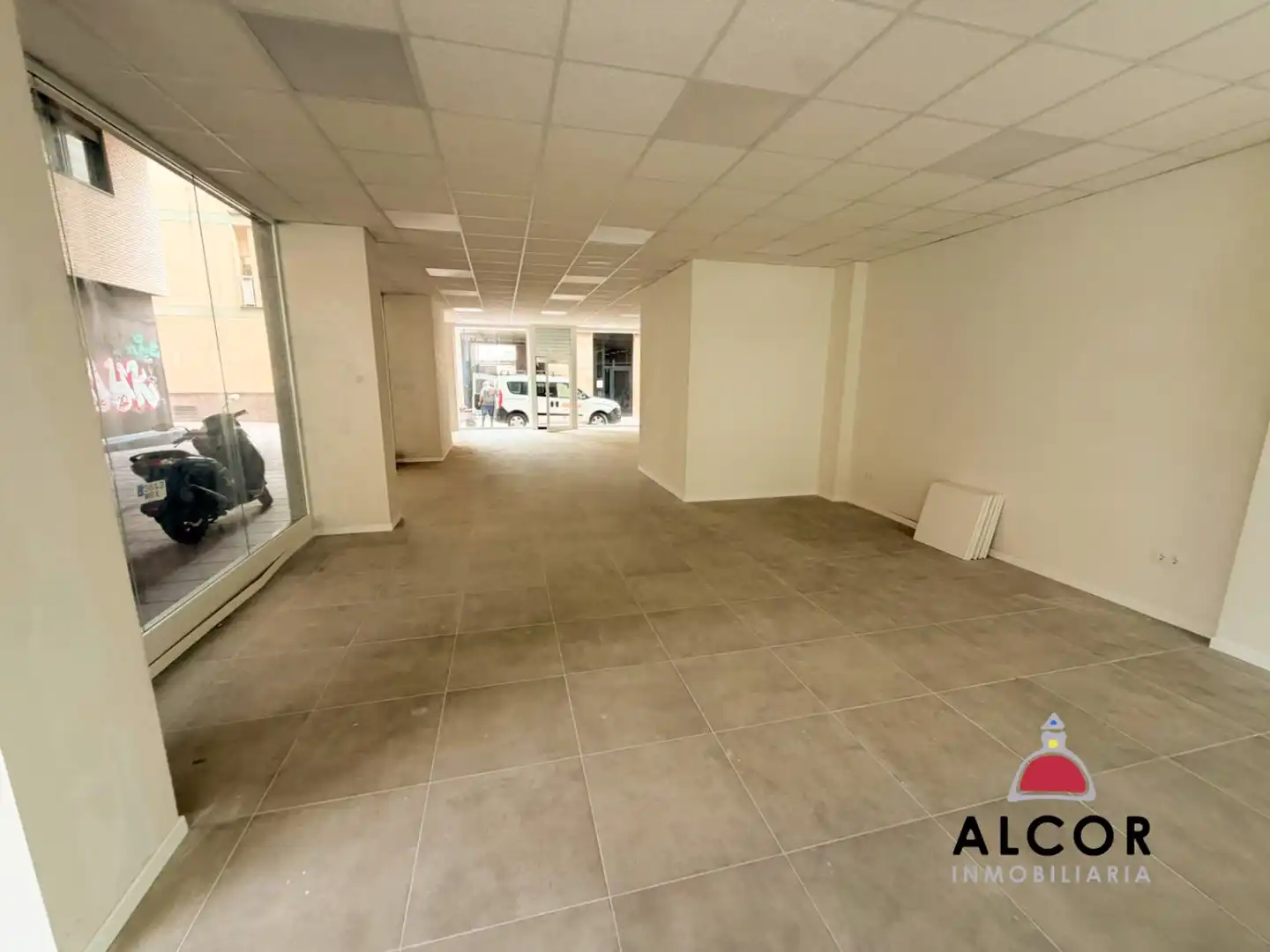 Local comercial en alquiler en Pueblo, imagen 4