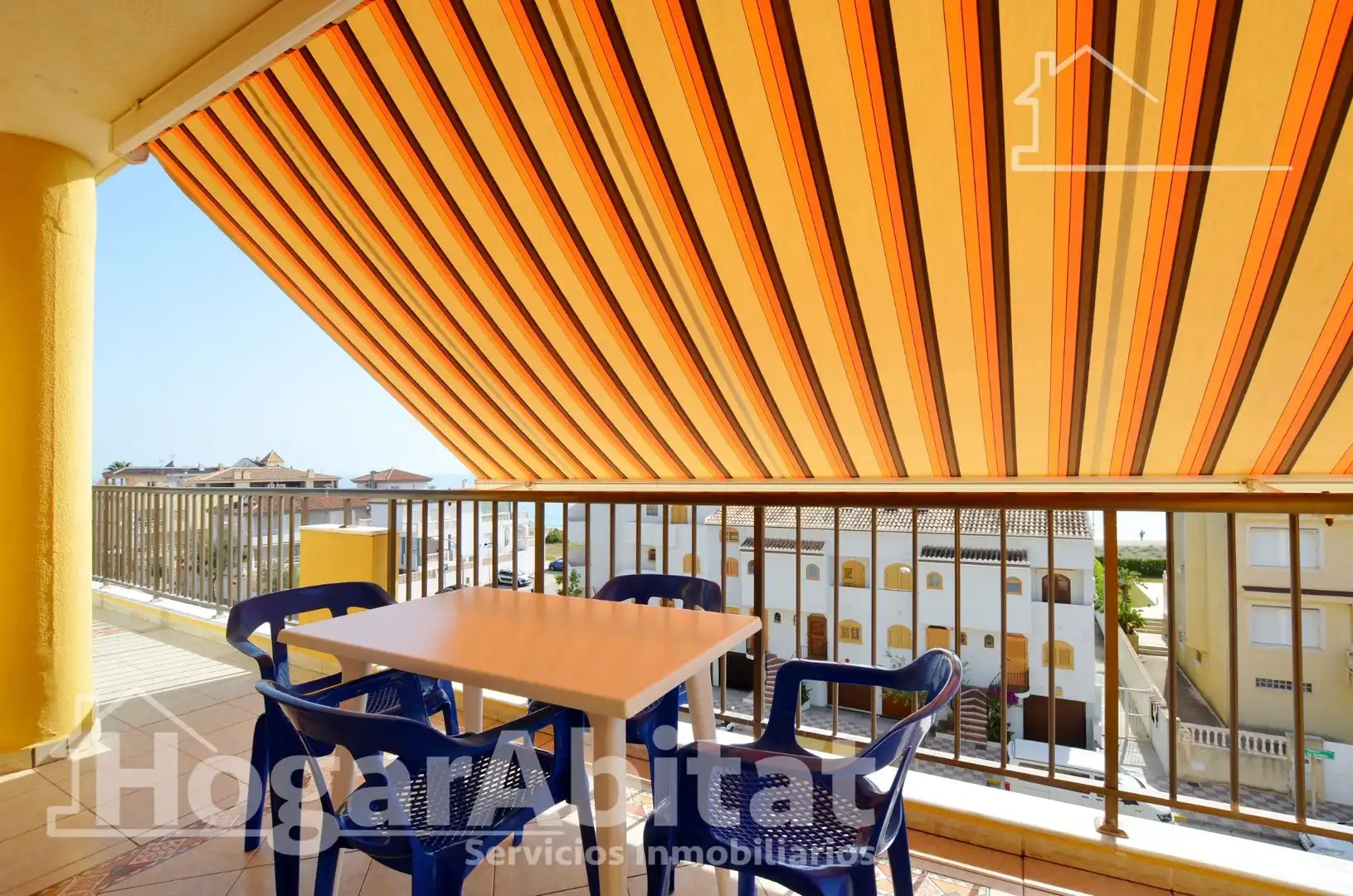 Terrassa de Àtic en venda en Tavernes de la Valldigna amb Terrassa, Traster i Moblat